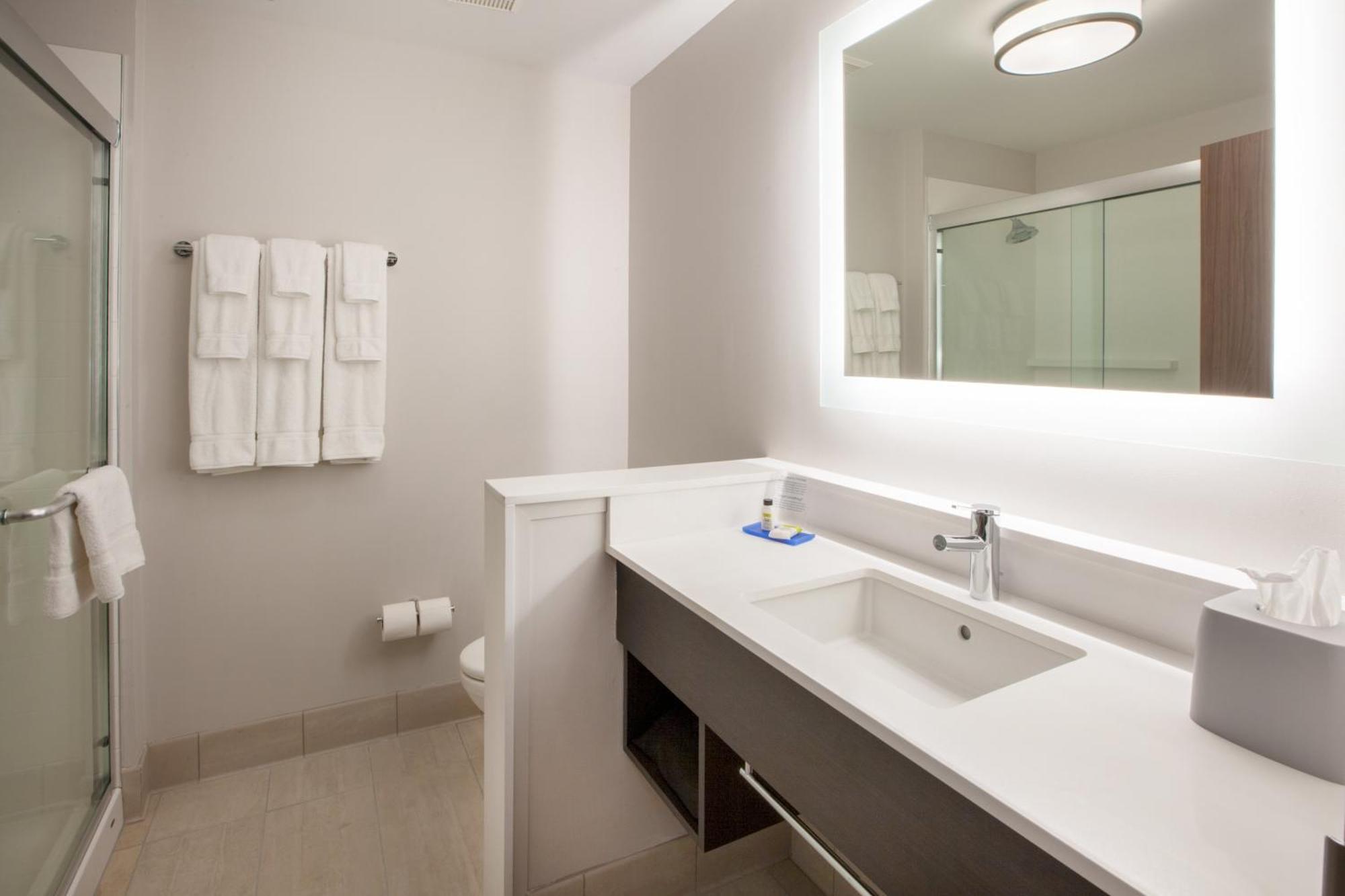 Holiday Inn Express & Suites Windsor East - Lakeshore By Ihg Tecumseh Luaran gambar