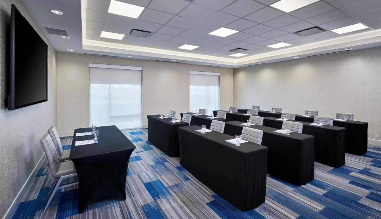 Holiday Inn Express & Suites Windsor East - Lakeshore By Ihg Tecumseh Luaran gambar